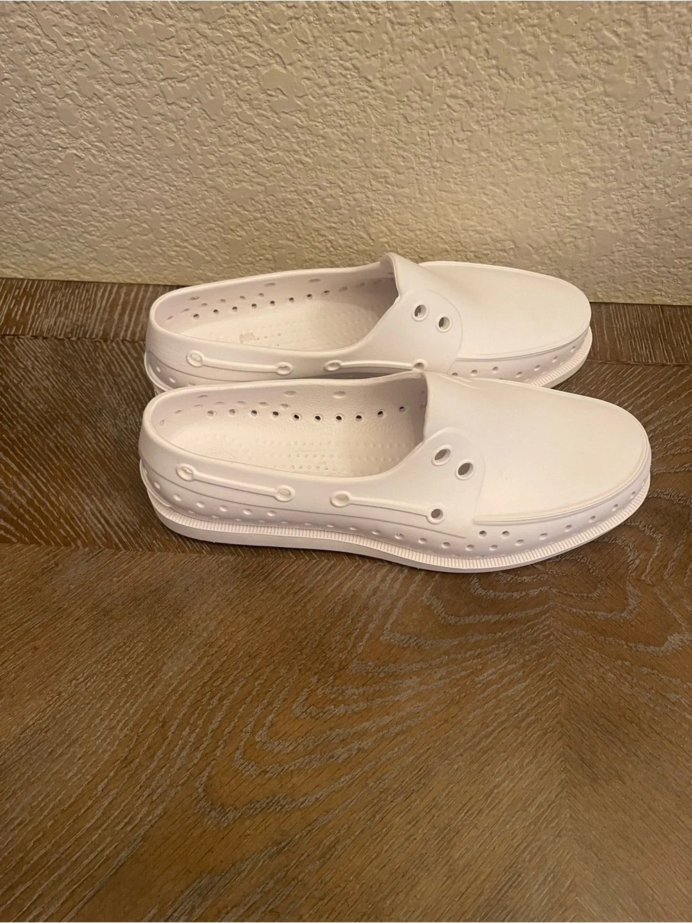 Native Shoes easy slip